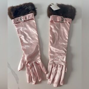 Coach gorgeous silky gloves